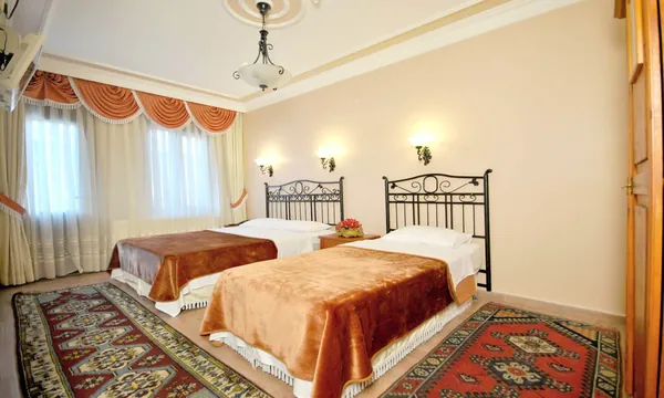 Side Hotel