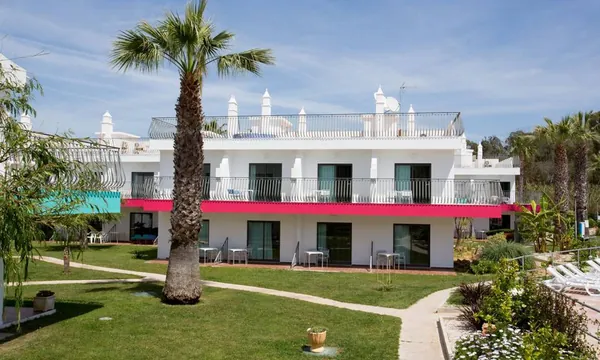 Bayside Salgados, Albufeira