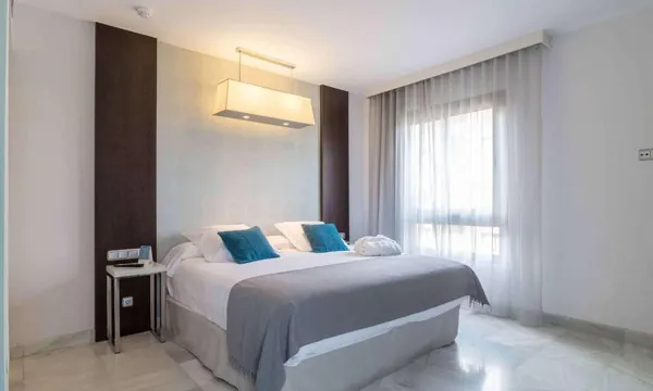 Suittes Hotel, Algésiras
