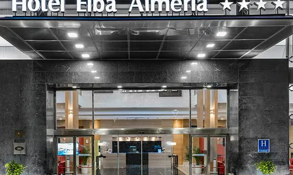 Elba Almería, près de la plage