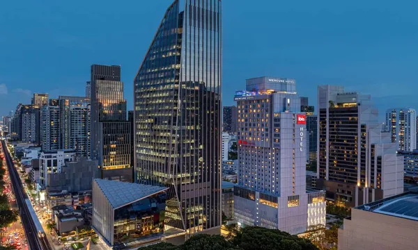 ibis Bangkok Sukhumvit 24, hôtel Accor à 100 m du BTS Phrom Phong