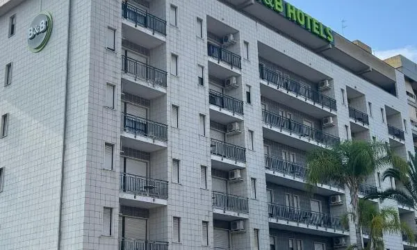 Hotel Moderno Bari, via Scipione Crisanzio