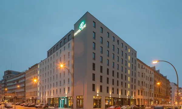 Motel One Berlin-Hackescher Markt, Dircksenstraße