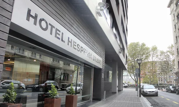 Hesperia Bilbao, hôtel 4 étoiles Abandoibarra passerelle Calatrava