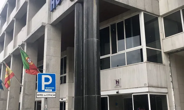 Hotel Estacção, face à la gare de Braga