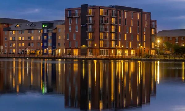 Staybridge Suites Cardiff, suites avec cuisine
