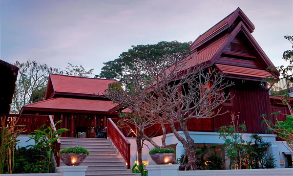 137 Pillars House Chiang Mai, boutique 5 étoiles maison teck coloniale