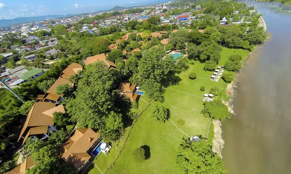Legend Boutique River Resort Chiang Rai villas piscine Kok jardins tropicaux