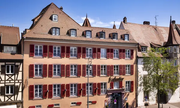 Colmar Hotel face au Champ de Mars