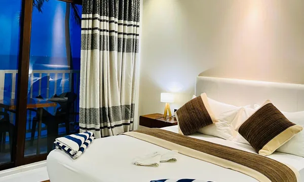 Heron Beach Hotel Dhiffushi front de plage