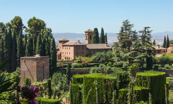Parador de Granada, ancien couvent franciscain XVIe dans l'Alhambra