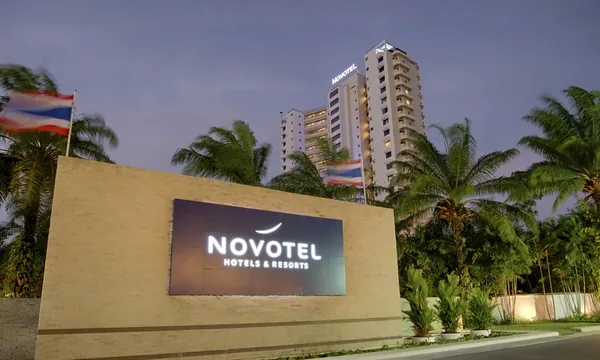 Novotel Hua Hin Cha-Am Beach Resort familial piscine