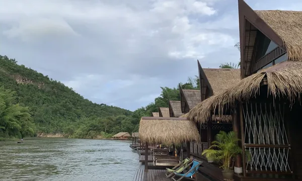 FloatHouse River Kwai villas flottantes luxe jungle riviere