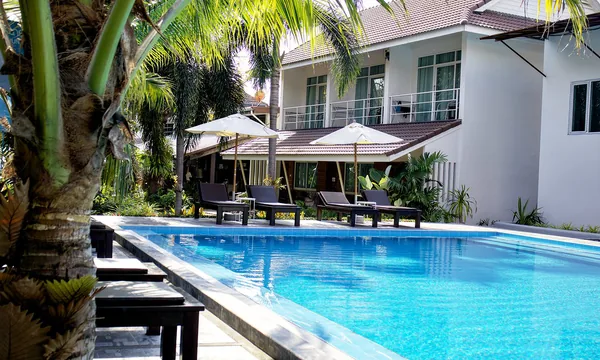 Good Times Resort Kanchanaburi bord riviere piscine familial