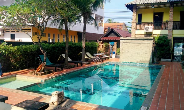 Motive Cottage Resort Khao Lak cottages jardin piscine couples familles
