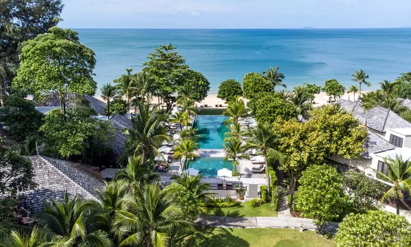 Layana Resort Spa Long Beach piscine face mer service exceptionnel