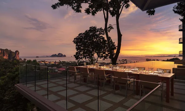 Aonang Cliff Beach Resort Krabi, hôtel 4 étoiles piscine colline vue mer