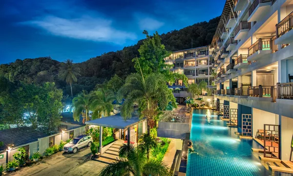 Krabi Riverside Hotel bord rivière Krabi ferry Phi Phi