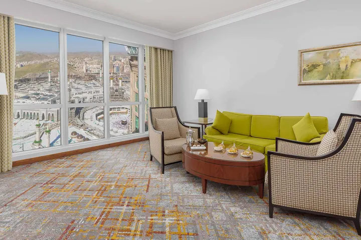 Junior suite du Swissôtel Al Maqam Makkah avec vue sur la Kaaba