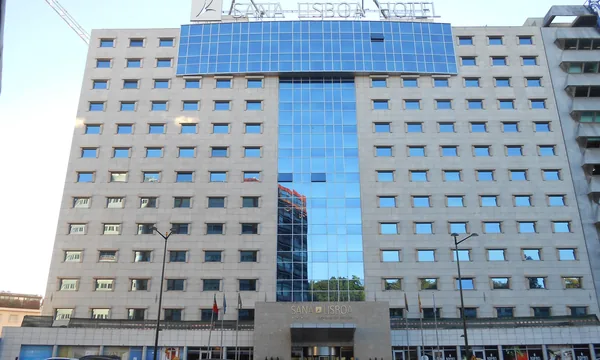 Façade du SANA Lisboa Hotel au bord de la Praça Marquês de Pombal