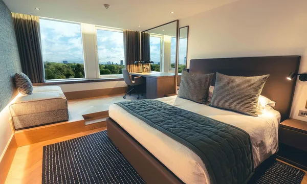 Chambre du Royal Garden Hotel avec vue sur les jardins de Kensington
