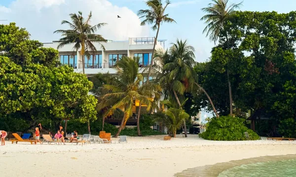 White Sand Inn Maamigili guesthouse village
