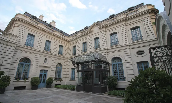 Cour et façade du Santo Mauro, ancien palais du duc de Santo Mauro, Madrid