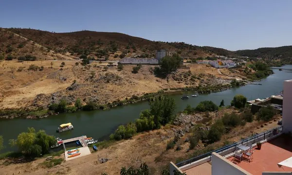 Alojamentos Oasis, Mértola