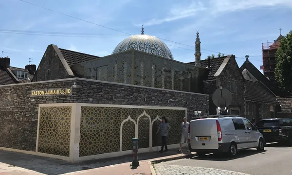 Easton Jamia Masjid et son dôme transparent, Bristol