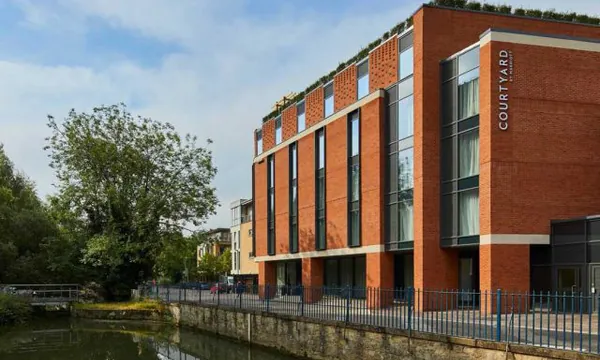 Courtyard by Marriott Oxford City Centre