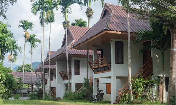 Betel Palm Village, Pai