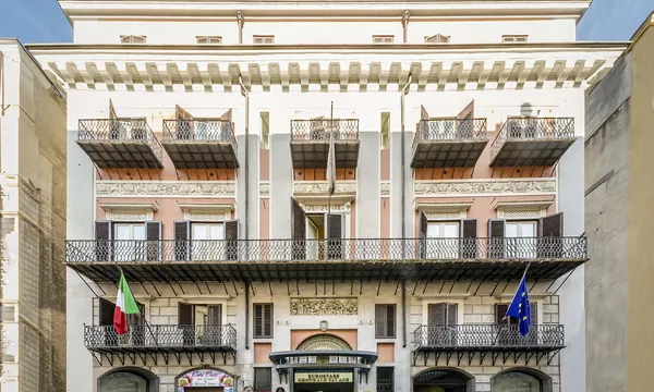 Eurostars Centrale Palace Hotel Palerme, palazzo Tarallo sur le Cassaro