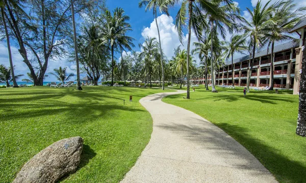 Katathani Phuket Beach Resort, hôtel 5 étoiles Kata Noi Beach privée