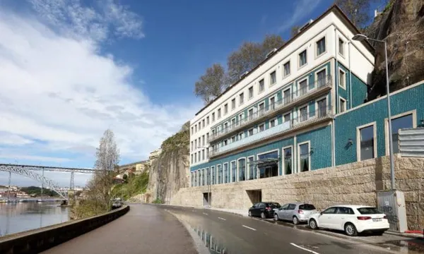 Ribeira Douro Hotel, Porto