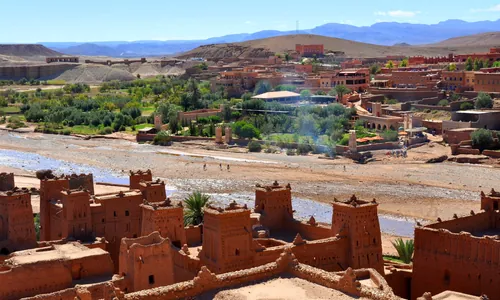 L'oued, la passerelle et les jardins, Aït Ben Haddou
