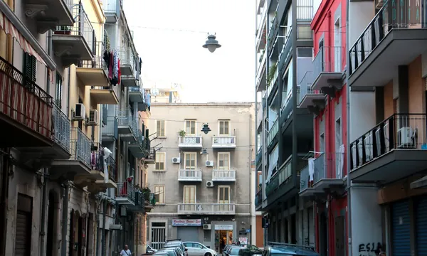Quartier Libertà à Bari, rues commerçantes populaires