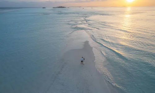 Langue de sable Dhigurah 3 km pointe deserte