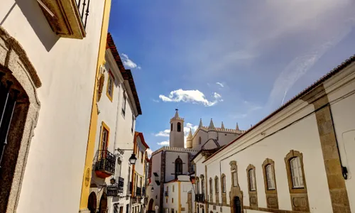 Ruelles du centre historique d'Évora