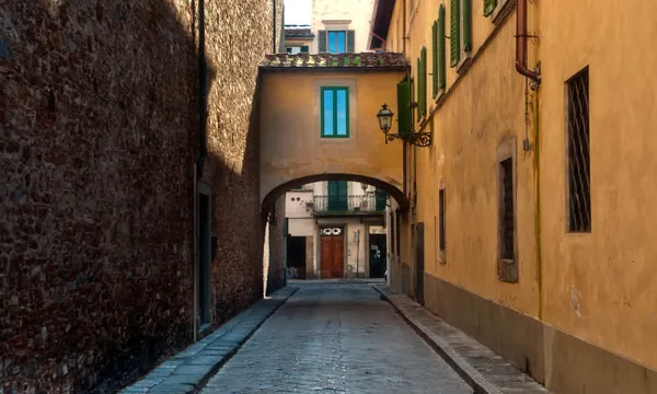 Oltrarno Florence, ruelles et ateliers d'artisans rive gauche