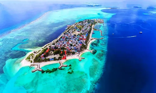 Maafushi vue depuis Gulhi lagon