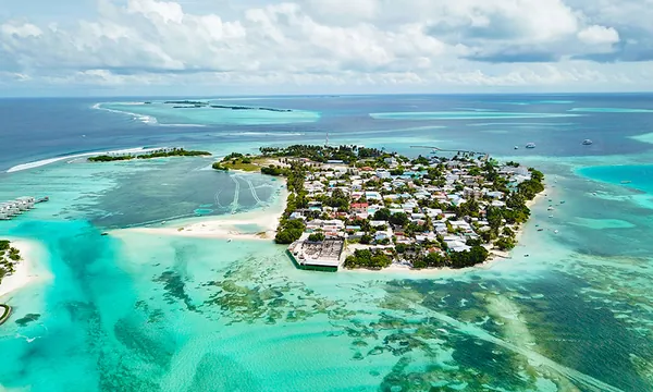 Bikini beach Guraidhoo plage sable