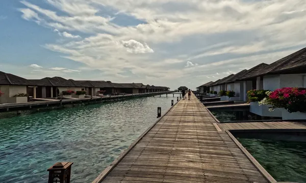 Villa Nautica resort face Himmafushi