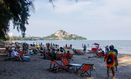 Suan Son Hua Hin nord plage calme pins écumeuse retraite