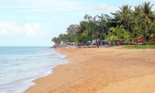 Bang Niang Khao Lak marché plage mémorial tsunami bateau police