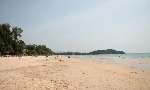 Klong Dao Beach Koh Lanta plage familiale 3 km eaux calmes