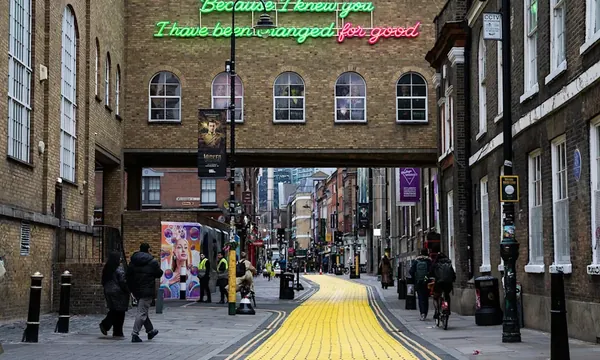 Brick Lane, ses currys et son street art