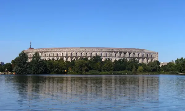 Dutzendteich et Doku-Zentrum, Nuremberg