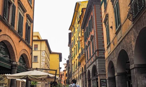 Borgo Stretto, Pise