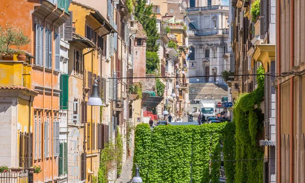 Quartier Monti Rome, ruelles pavées et boutiques d'artisans