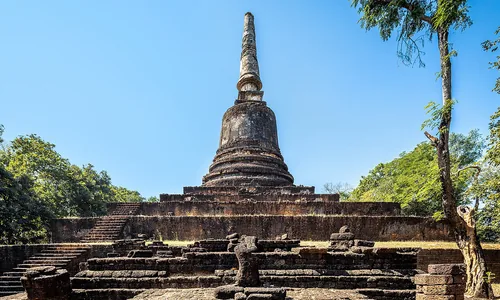 Si Satchanalai parc historique UNESCO ruines calme